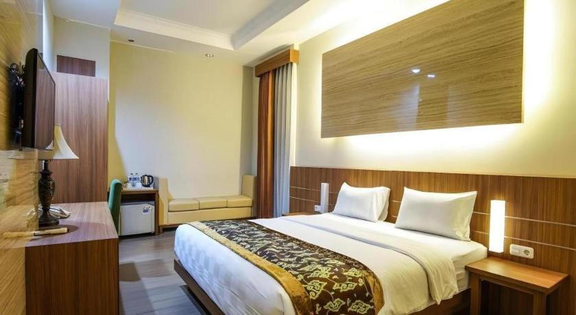 Lotus Hotel Subang Exterior photo